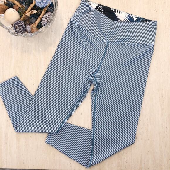 NWOT Nanette Lepore Activewear Celestial Striped Equator Crop Tights Leggings M - Picture 2 of 12